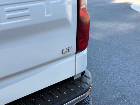 Used 2020 Chevrolet Silverado 1500 LT RWD image 12