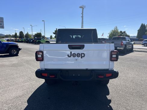 Used 2022 Jeep Gladiator Rubicon w/ LED Lighting Group image 4