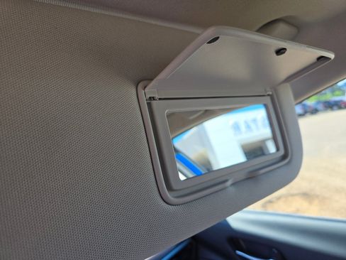 Used 2025 Nissan Altima 2.5 SV image 32