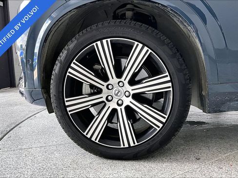 Certified 2025 Volvo XC90 T8 Ultra w/ Protection Package Premier AWD/4WD image 10