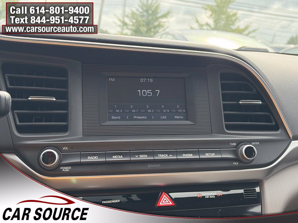 Used 2020 Hyundai Elantra SE FWD image 15
