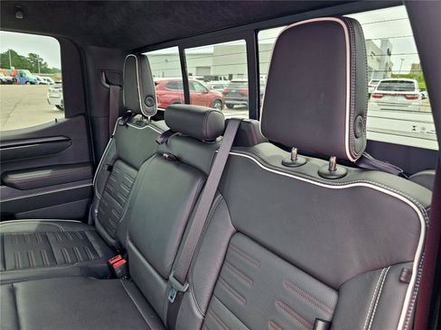 Used 2024 GMC Sierra 1500 AT4X AWD/4WD image 34