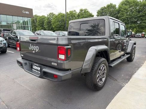 Used 2023 Jeep Gladiator Overland AWD/4WD image 8