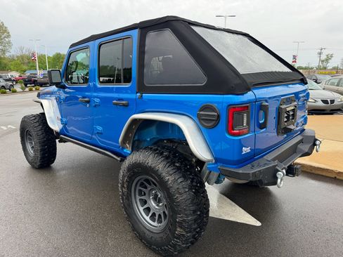 Used 2021 Jeep Wrangler Unlimited Rubicon w/ Xtreme Recon 35" Tire Package AWD/4WD image 7