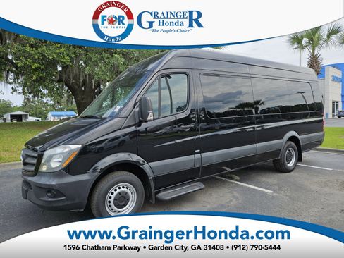 Used 2016 Mercedes-Benz Sprinter 3500 image 1