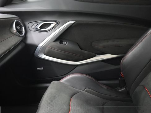 Used 2017 Chevrolet Camaro ZL1 RWD image 13