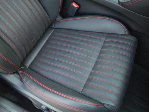 Used 2023 Genesis G70 2.0T w/ Sport Prestige Package RWD image 40