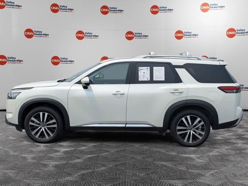 Used 2023 Nissan Pathfinder Platinum w/ Cargo Package AWD/4WD image 8
