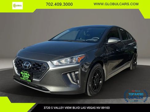 Used 2022 Hyundai Ioniq SE image 1
