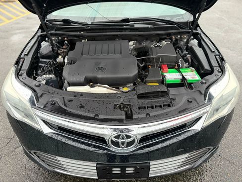 Used 2013 Toyota Avalon XLE image 11