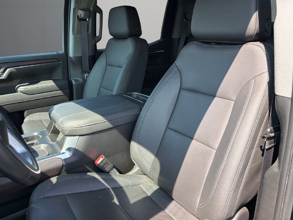 Used 2023 GMC Sierra 1500 SLT w/ SLT Premium Package AWD/4WD image 13