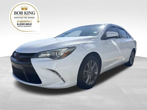 Used 2016 Toyota Camry SE FWD image 1