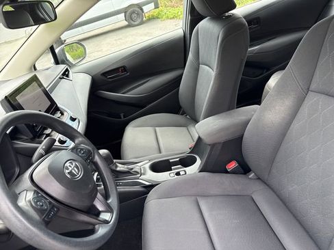 Used 2024 Toyota Corolla LE FWD image 11