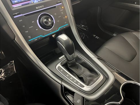 Used 2014 Ford Fusion Titanium AWD/4WD image 22
