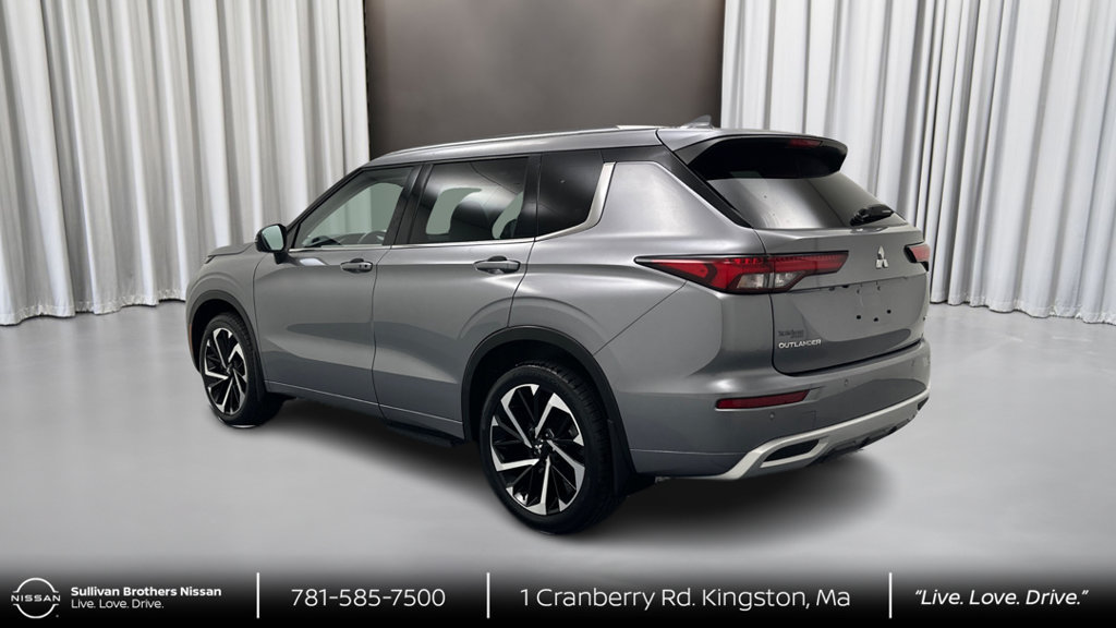 Used 2023 Mitsubishi Outlander SEL AWD/4WD image 7