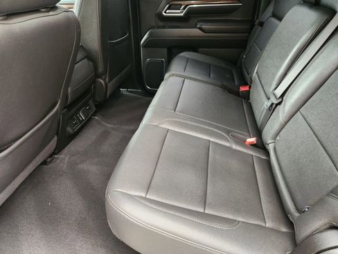 Used 2025 Chevrolet Silverado 2500 LT w/ Texas Edition image 29