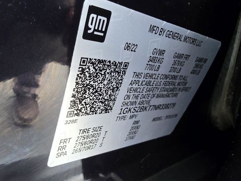 Used 2022 GMC Yukon SLT w/ SLT Premium Package image 30