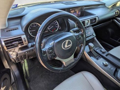 Used 2016 Lexus IS 200t image 9