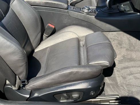 Used 2011 BMW M3 Convertible RWD image 36