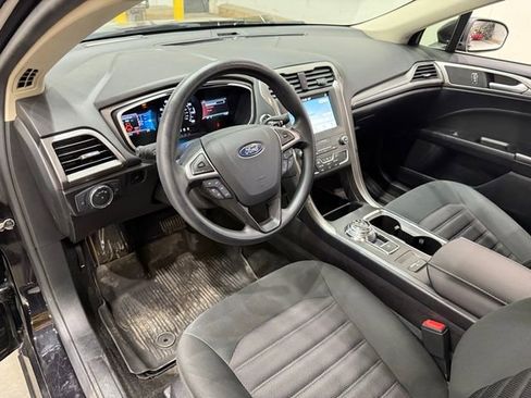 Used 2019 Ford Fusion SE image 22