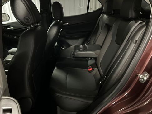 Used 2022 Buick Encore GX Select image 22