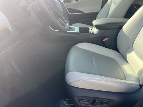 Used 2025 Toyota RAV4 Limited image 11