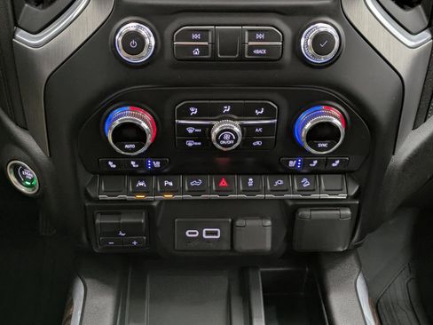 Used 2022 GMC Sierra 1500 Denali w/ Driver Alert Package II image 40