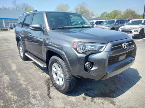 Used 2023 Toyota 4Runner SR5 Premium w/ Moonroof Package image 3