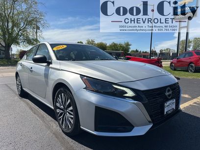 Used 2024 Nissan Altima 2.5 SV