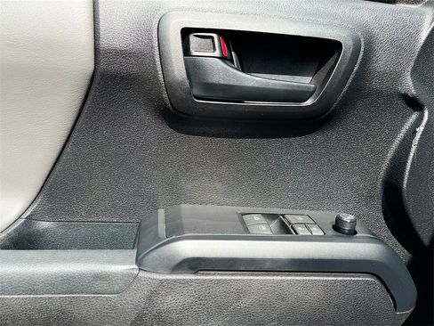 Used 2023 Toyota Tacoma SR image 16