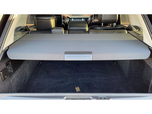 Used 2018 Land Rover Range Rover Autobiography image 9