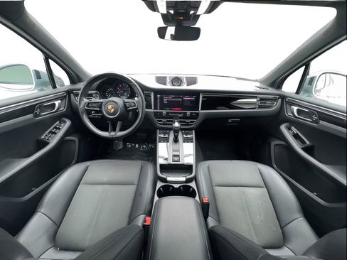 Used 2022 Porsche Macan AWD/4WD image 39