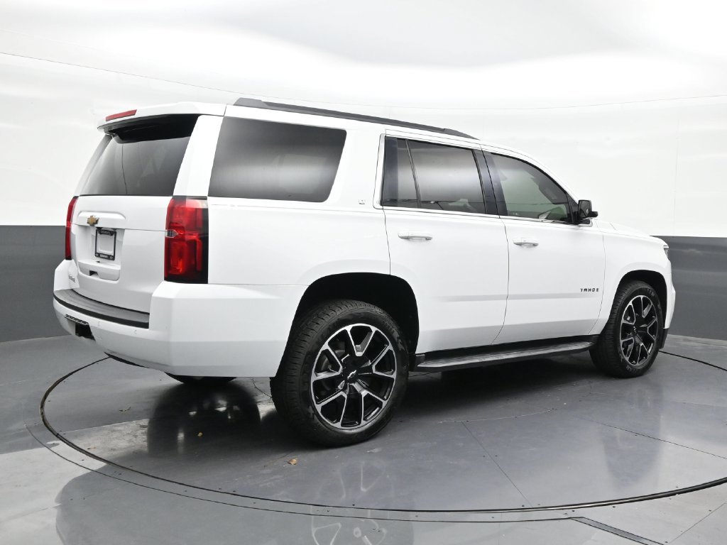 Used 2018 Chevrolet Tahoe LT w/ Luxury Package RWD image 5
