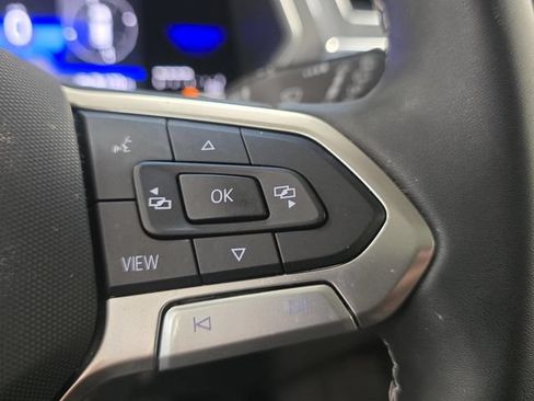 Certified 2022 Volkswagen Tiguan SE FWD image 25