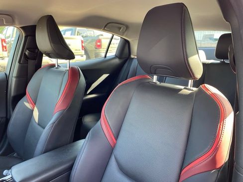 Used 2023 Toyota Prius Prime FWD image 11
