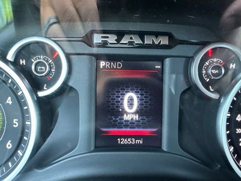 Certified 2025 RAM 2500 Big Horn AWD/4WD image 14
