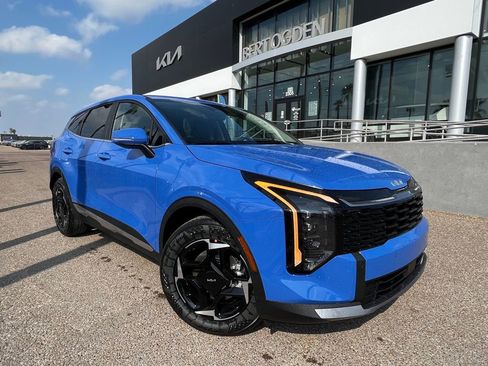 New 2026 Kia Sportage EX FWD image 1
