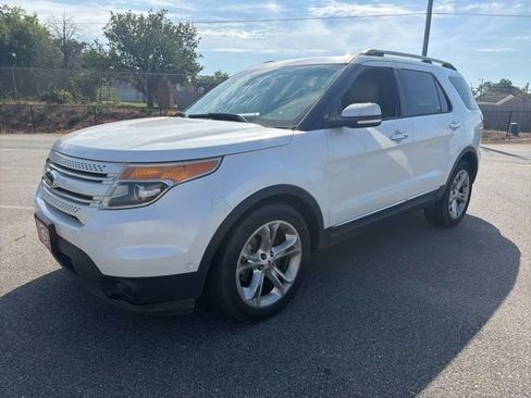 Used 2014 Ford Explorer Limited w/ Equipment Group 302A FWD image 6