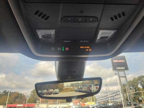 Used 2024 Buick Enclave Premium image 14