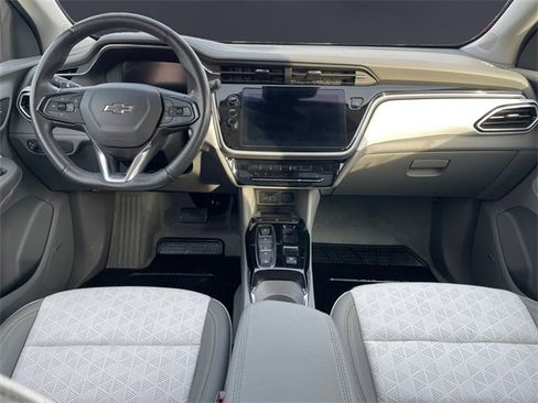 Used 2023 Chevrolet Bolt EUV Premier w/ Sun & Sound Package image 10