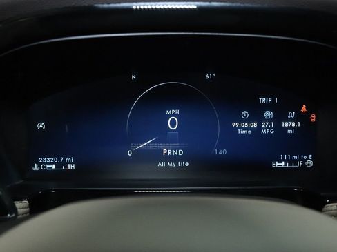 Certified 2023 Lincoln Corsair Standard w/ Equipment Group 101A image 23