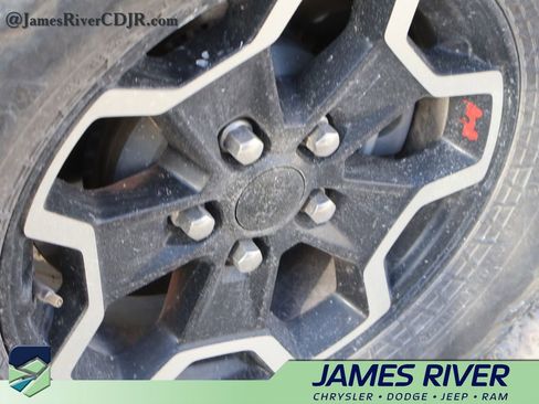 Used 2023 Jeep Gladiator Rubicon w/ Cold Weather Group image 20