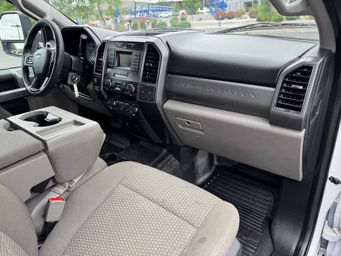Used 2019 Ford F250 XLT w/ FX4 Off-Road Package AWD/4WD image 19