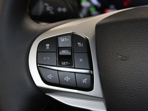 New 2026 Ford Explorer Active w/ Active Comfort Package RWD image 37