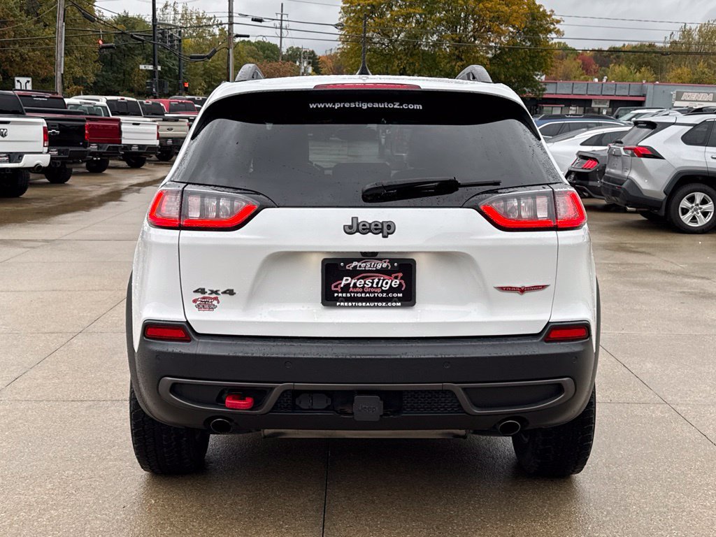 Used 2019 Jeep Cherokee Trailhawk w/ Cold Weather Group AWD/4WD image 14