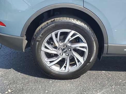 Certified 2023 Lincoln Corsair AWD w/ Equipment Group 101A image 5