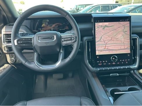 New 2026 GMC Yukon Denali w/ Sun & Power Step Package image 6
