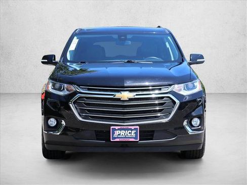 Used 2021 Chevrolet Traverse LT AWD/4WD image 2