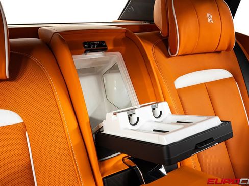 Used 2023 Rolls-Royce Cullinan image 42