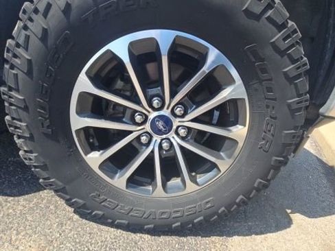 Used 2018 Ford F150 XLT w/ Equipment Group 301A Mid image 15